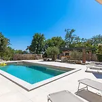 Vila Posija